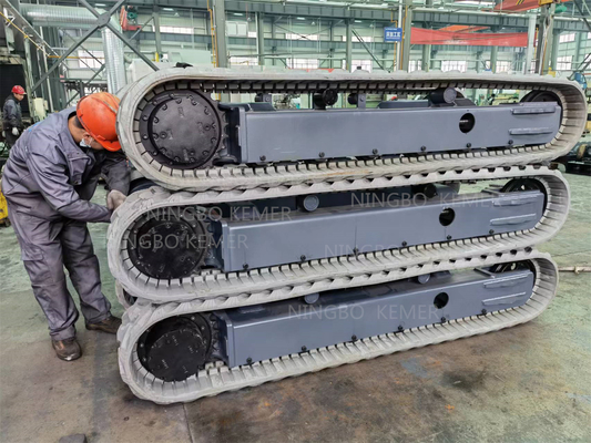 鉱山掘削機KRT3000用のミニゴムトラックシャシー